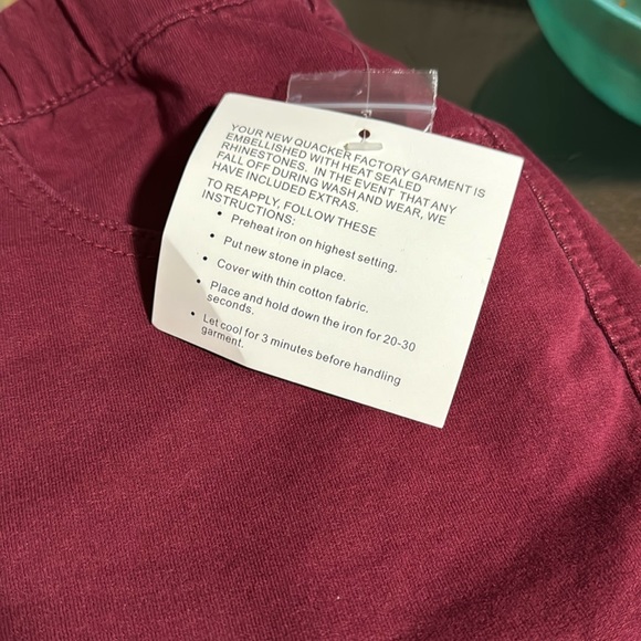 NWT dream jeannes Quaker factory burgundy, large - Picture 6 of 6